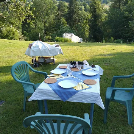 Chalet Le *